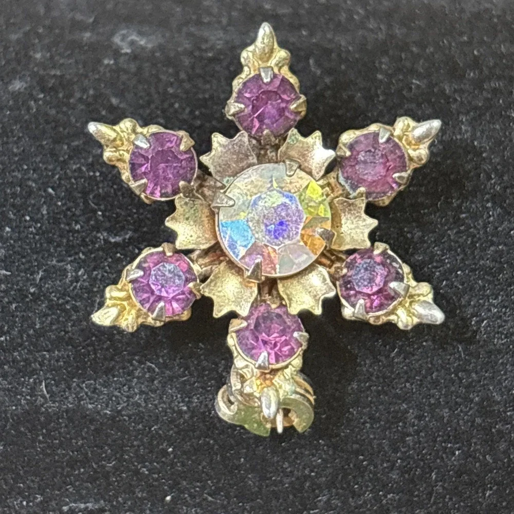 Vintage 1940s 1950s Snowflake Brooch Purple AB Rhinestone Silver Tone Pin